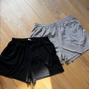 *set of 2* vuori halo shorts